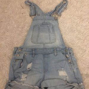 Denim short overalls(juniors size 7)